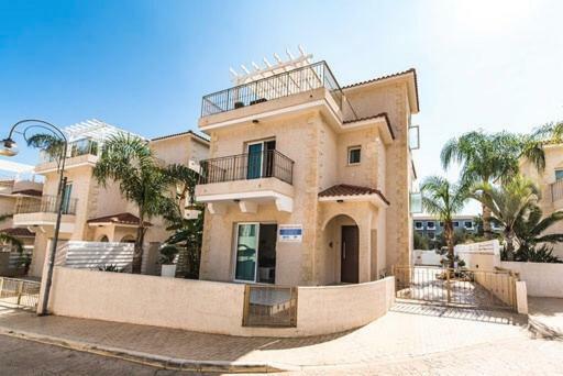 Timotheos Villa Protaras Eksteriør billede